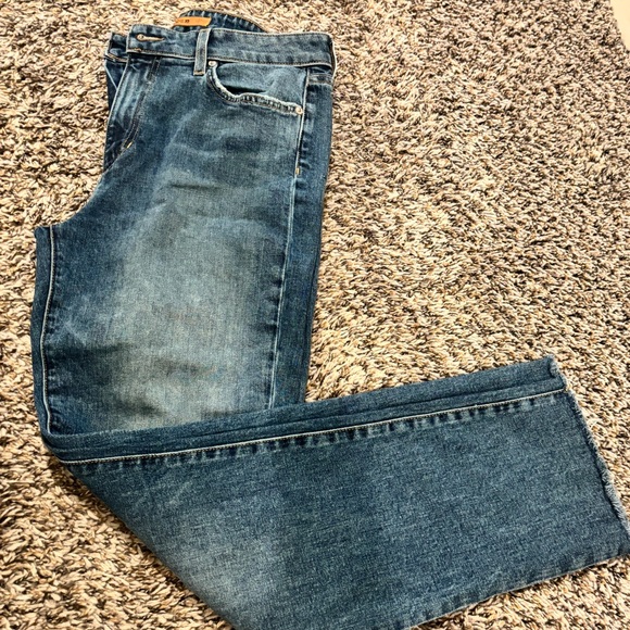 Joe's Jeans High Rise Classic Blue Denim - Picture 2 of 5
